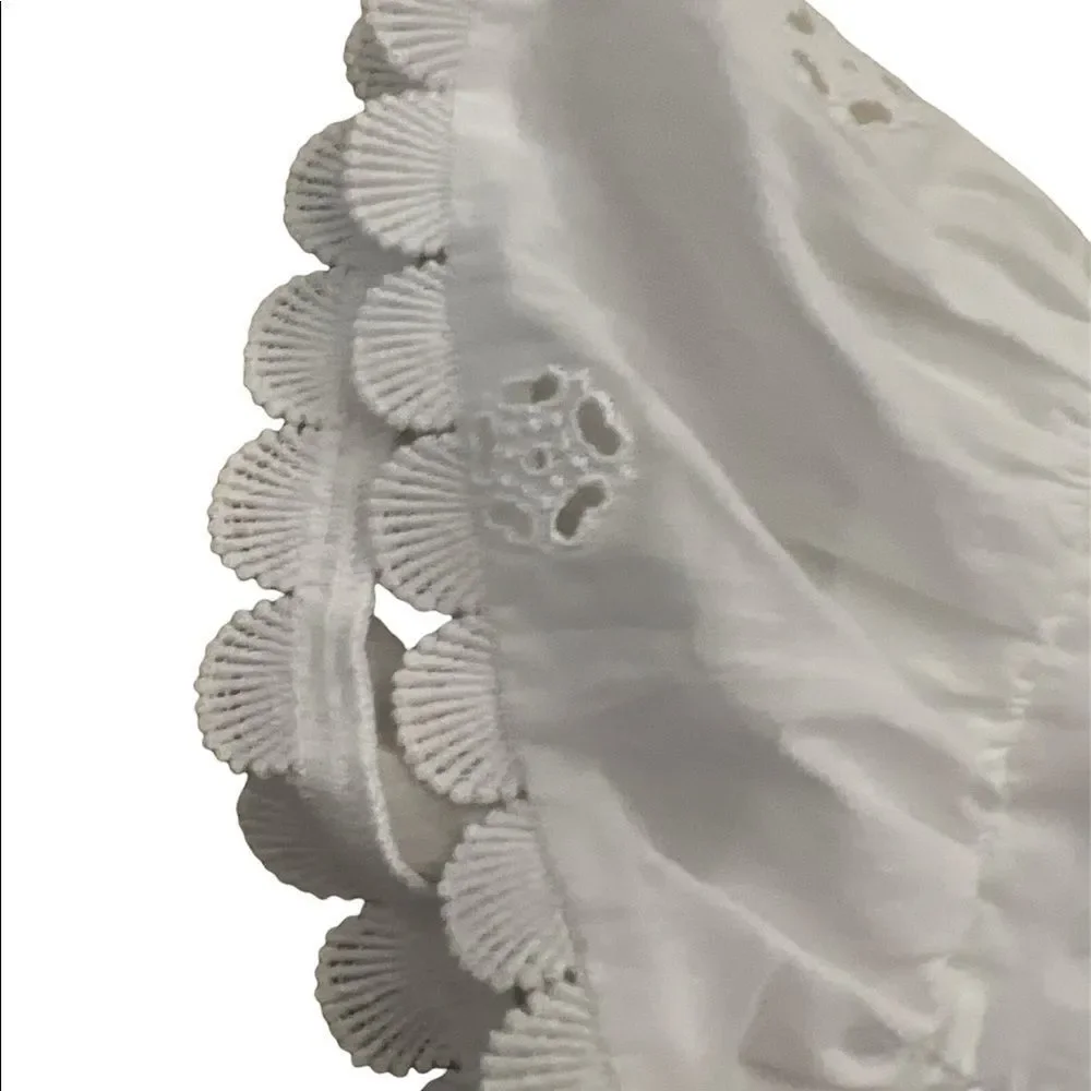 Chloé white lined eyelet dress lots of unique detail